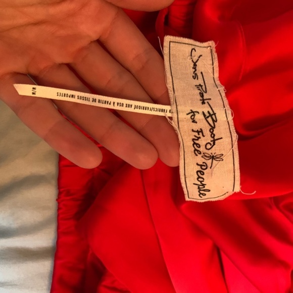 Free People 2 Piece Set - Red silk - Picture 2 of 2